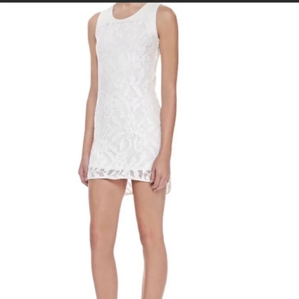 ✨Waverly Grey Cream Sleeveless Lace Overlay Bodycon Dress